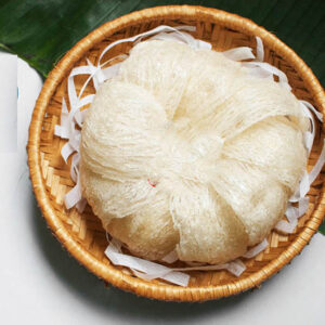 Rượu yến ngâm dược liệu